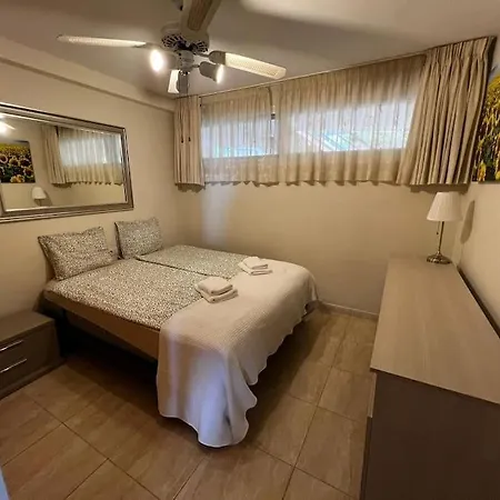 Tomi Haus Apartment *